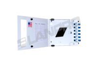 CAJA DE DISTRIBUCIËN DE FIBRA ËPTICA LANPRO DE 12 PUERTOS ODF PARA MONTAJE SOBRE PARED LP-F181AIV00