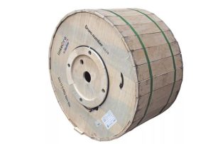 CARRETE DE 4 KM DE FIBRA ËPTICA FIBERHOME A╔REA MINI FIGURA 8 G.652D MONOMODO DE 6 HILOS MENSAJERO DE ACERO GALVANIZADO EXTERIOR SPAN 80 LOOSE